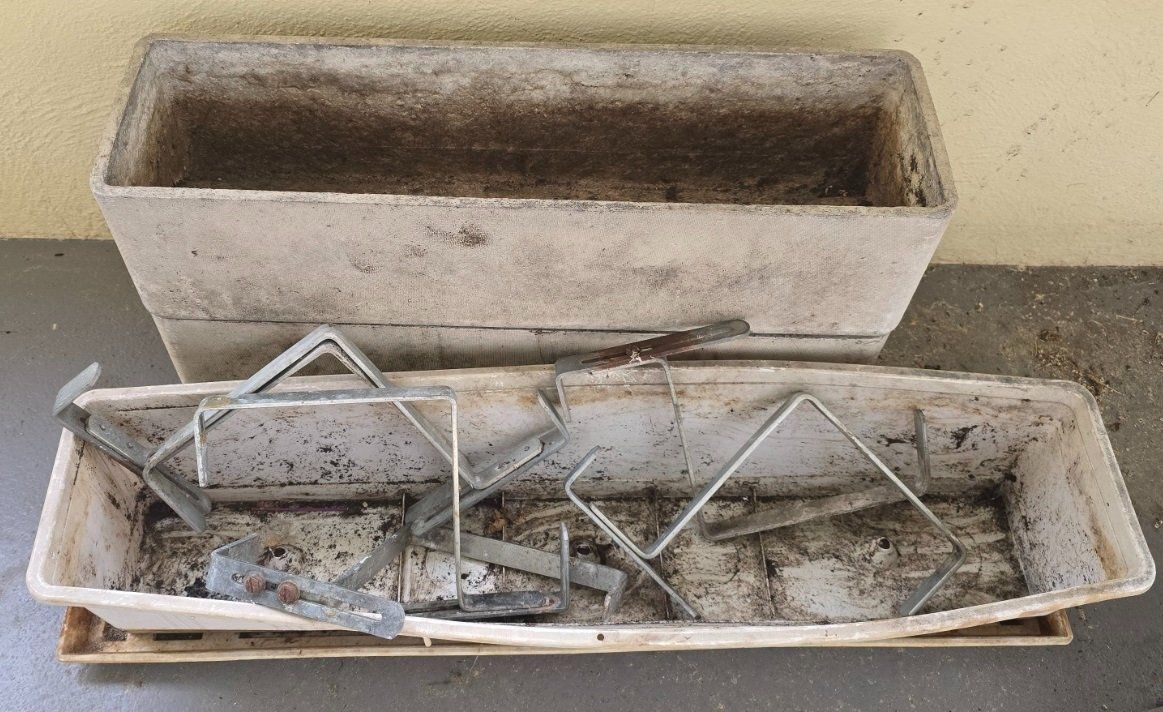 Eternit Blumentöpfe: Verschiedene Blumentopf für Balkon oder …   4 stuck moderne – Gebraucht aus Kriens von atlas2014 5