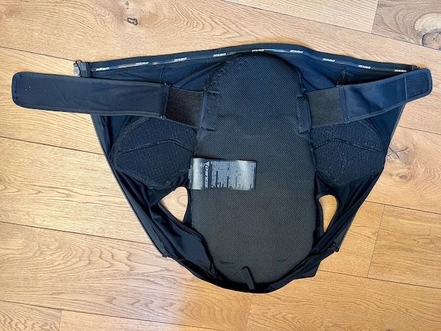 Dainese Schutz & Schoner: Dainese Flexagon Waistcoat Rückenprotektor – Gebraucht aus Jona von dogcow993 2