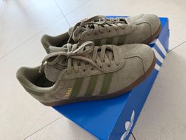 ADIDAS Orginals GAZELLE orbit green WIE NEU Gr. 40 2/3