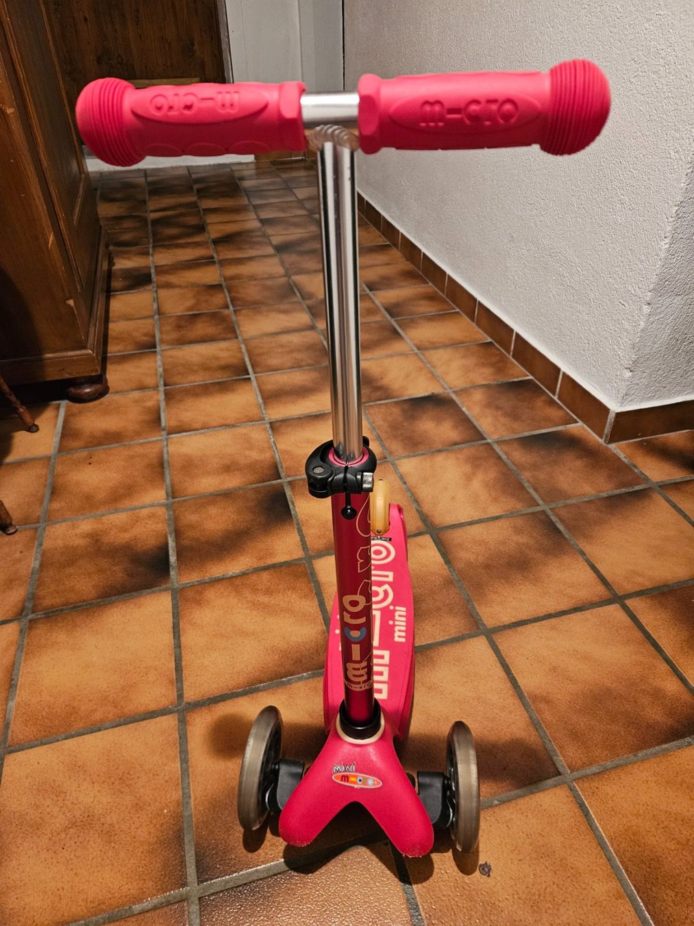 Micro Kickboard: Mini Micro 3in1 Deluxe Plus Pink – Usato da Stans venduto da Philhof 1