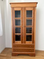 Wunderschöne Vitrine aus Echtholz / Vollholz