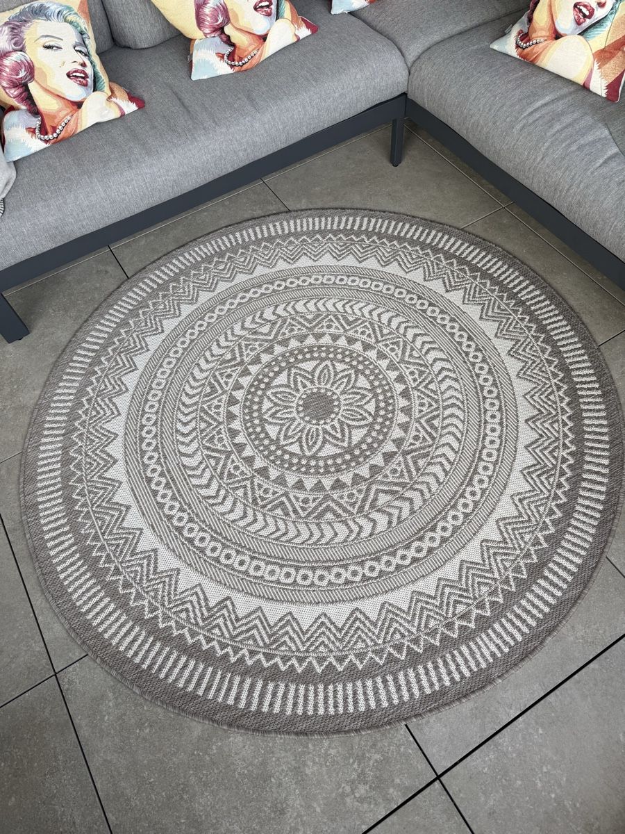 Tische: Coutschtisch mit Teppich – Gebraucht aus Jona von swissness62 6