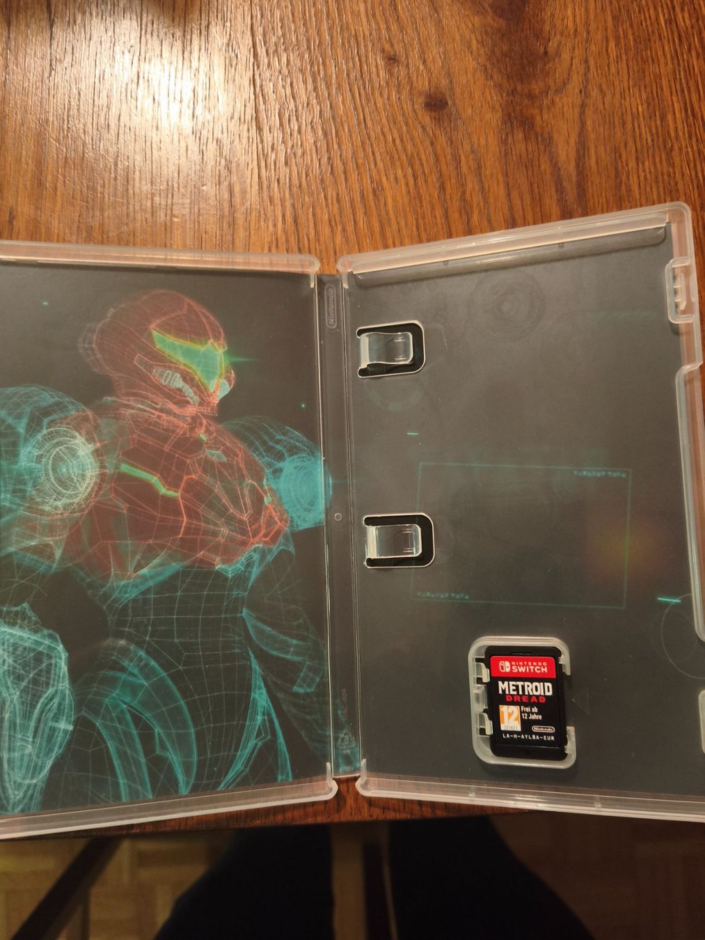 Nintendo Giochi: Spiel Metroid Dread - Nintendo Switch – Usato da Zürich venduto da pha_k58q 2