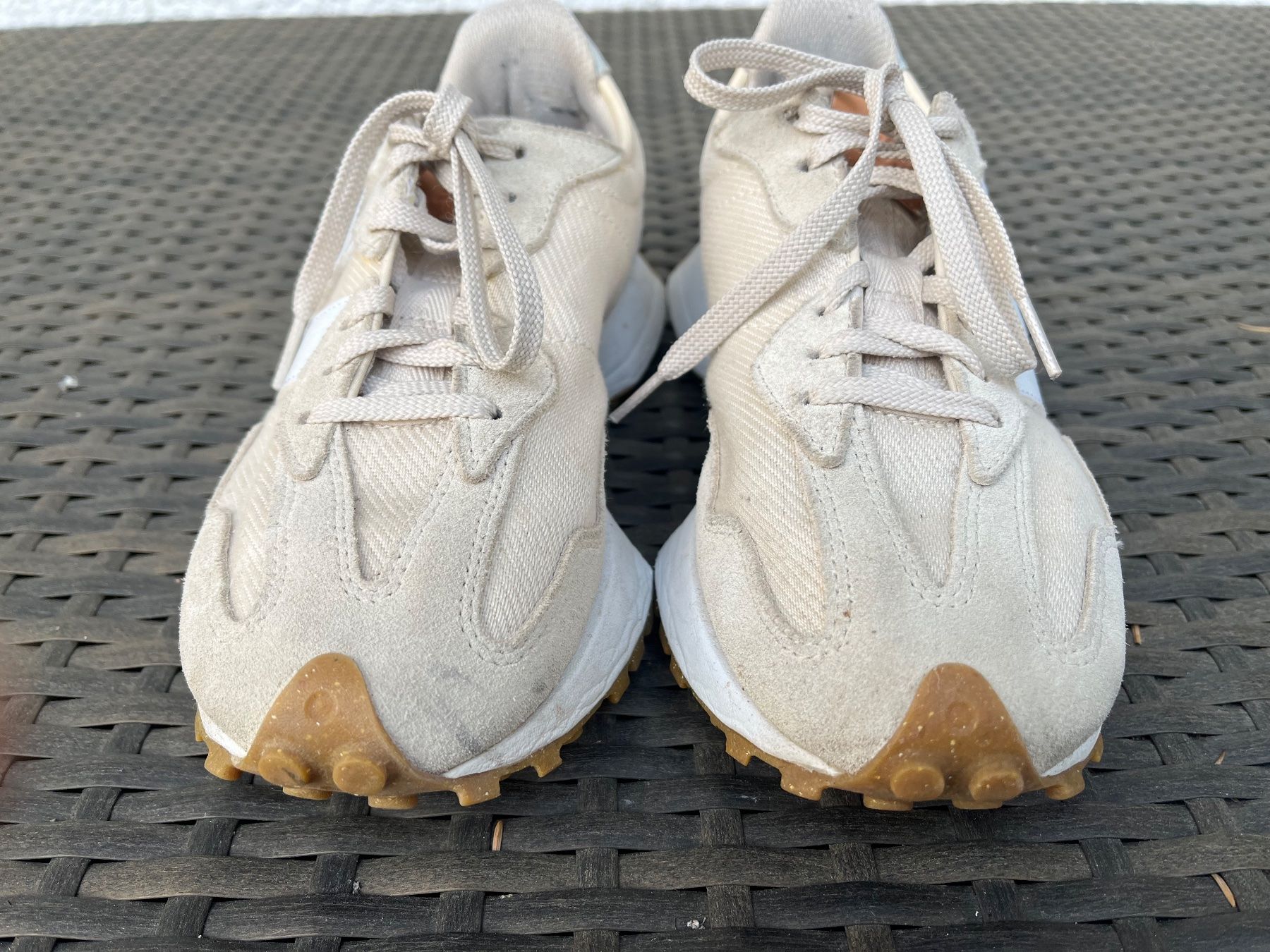 New Balance Scarpe da donna: New Balance 327 Sneaker, Beige, Grösse 40 – Usato da Embrach venduto da whywhy8
