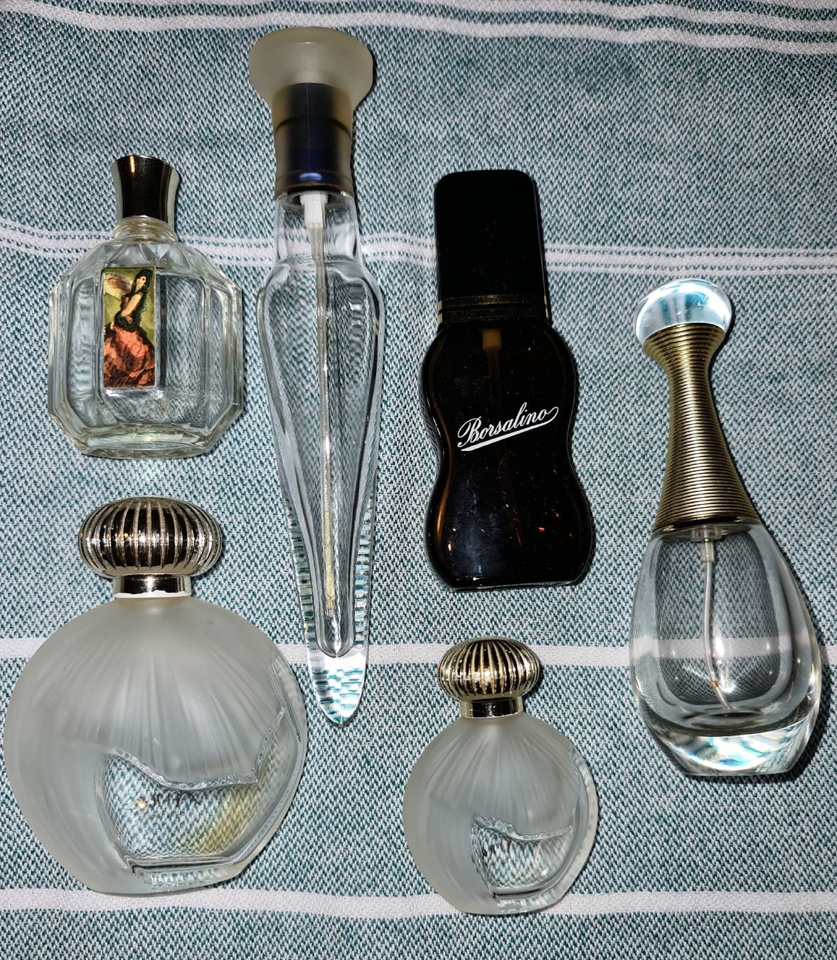 Profumi & Eau de Toilette: flacons de parfum. / lot – Usato da Cortaillod venduto da signep 7