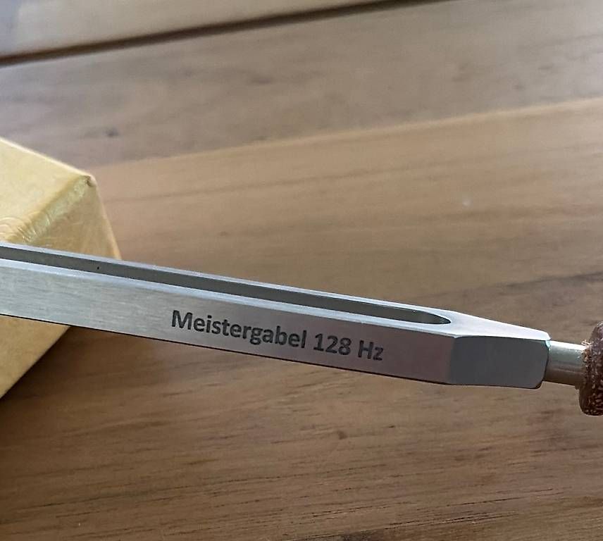 Musikinstrumente: Stimmgabel 128 Hz - Meistergabel – Gebraucht aus Uitikon Waldegg von jul_tq2d 1