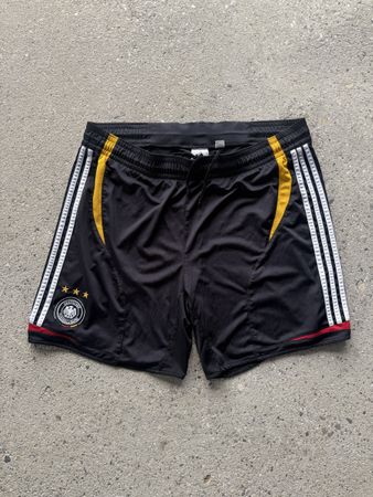 Short Adidas Allemagne noir taille XL bon état