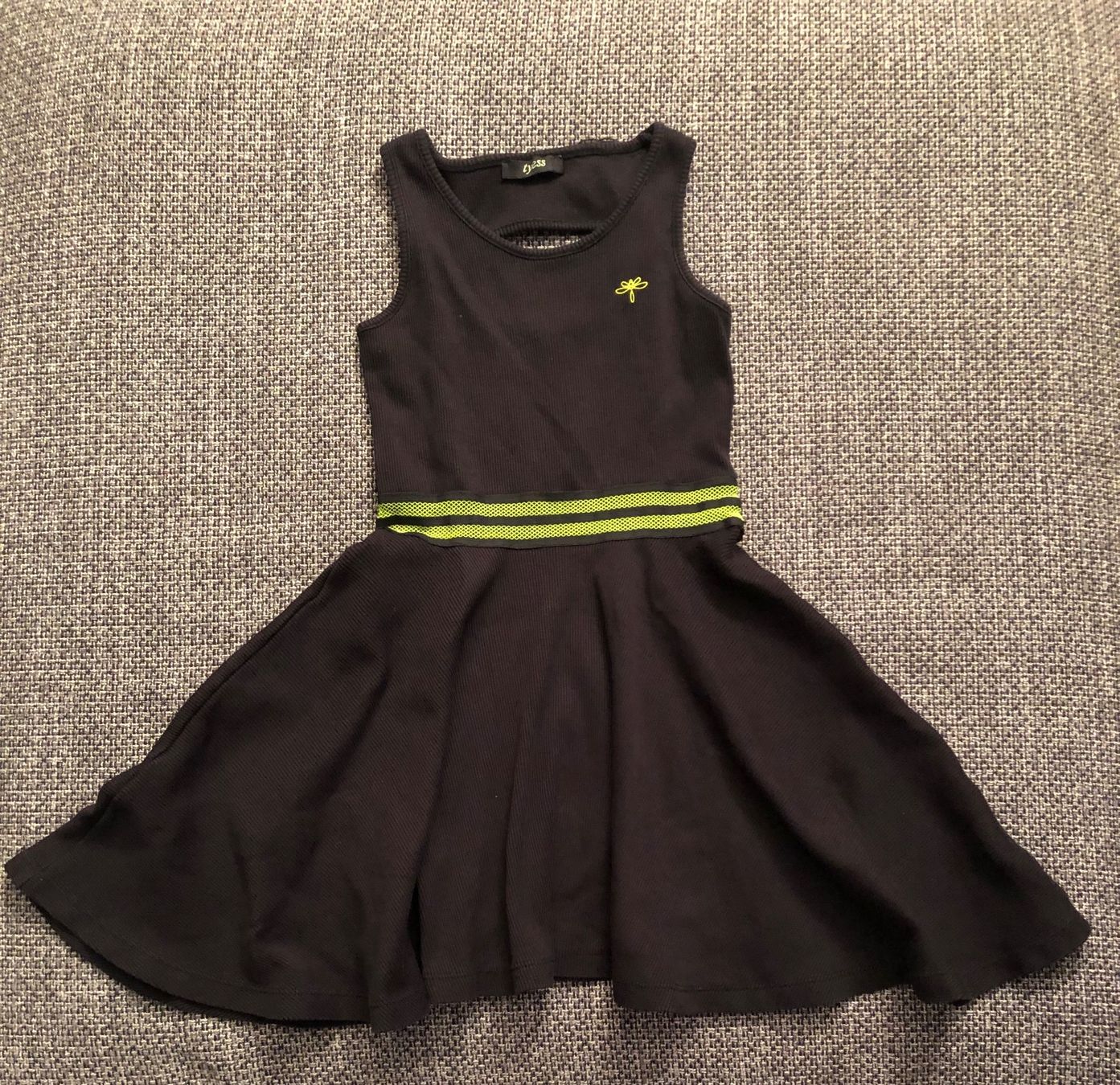 Vestiti & Gonne: Schwarzes Kleid Gr. 128 – Nuovo (secondo la descrizione) da Langnau am Albis venduto da snla_scc9