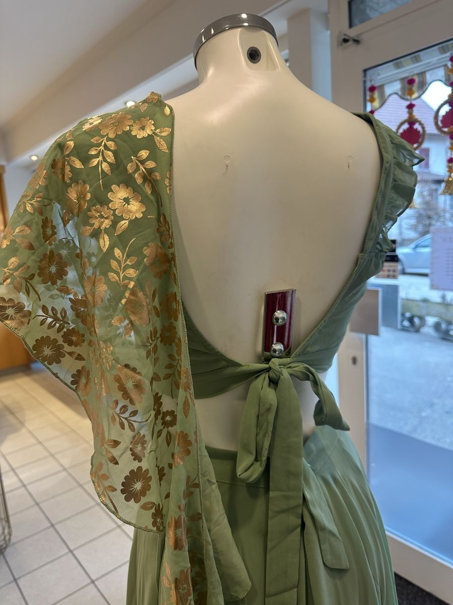 Vestiti: Wunderschönes, grünes Lehenga – Nuovo e nell'imballaggio originale da Burgdorf venduto da LittleNora 2