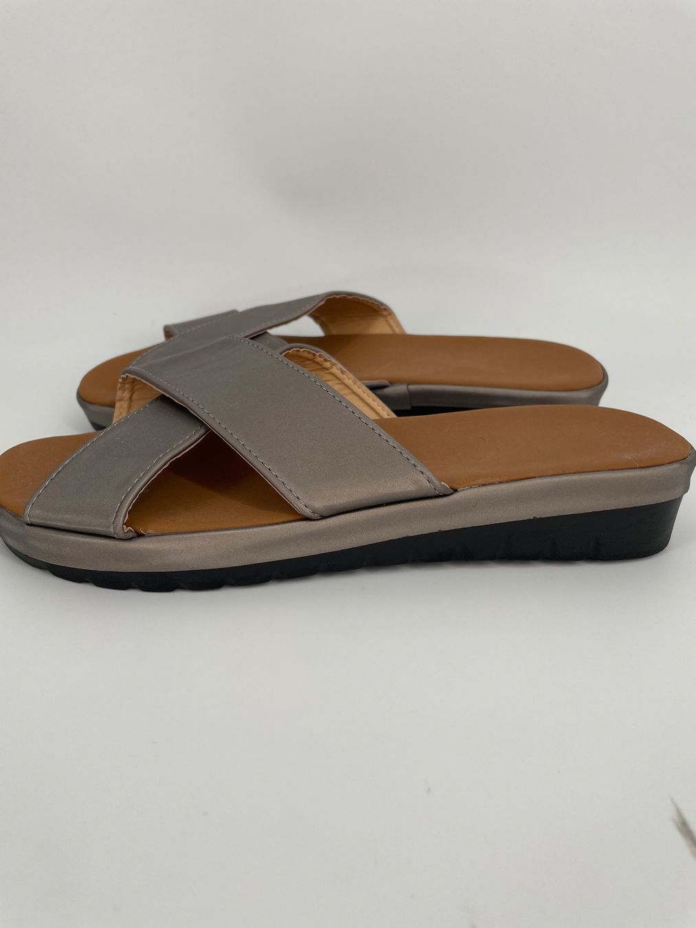 Scarpe da donna: Sandalen Gr. 40 neuwertig – Nuovo (secondo la descrizione) da Auenstein venduto da moin.