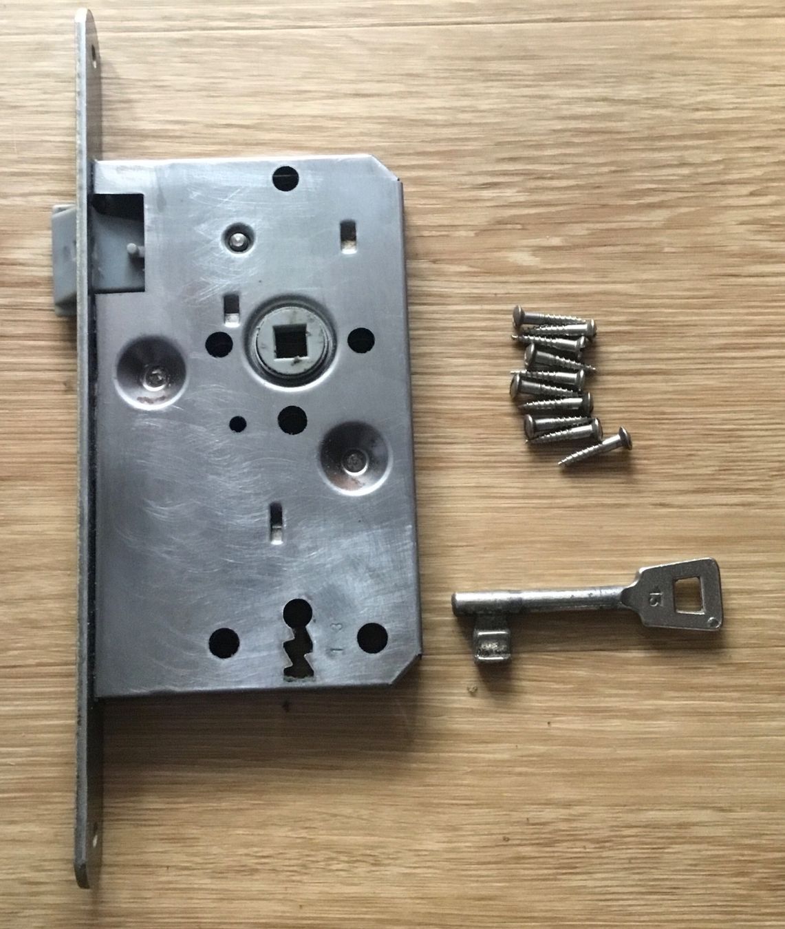 Cadenas: Türschloss – D'occasion à Schlieren par Jeajet