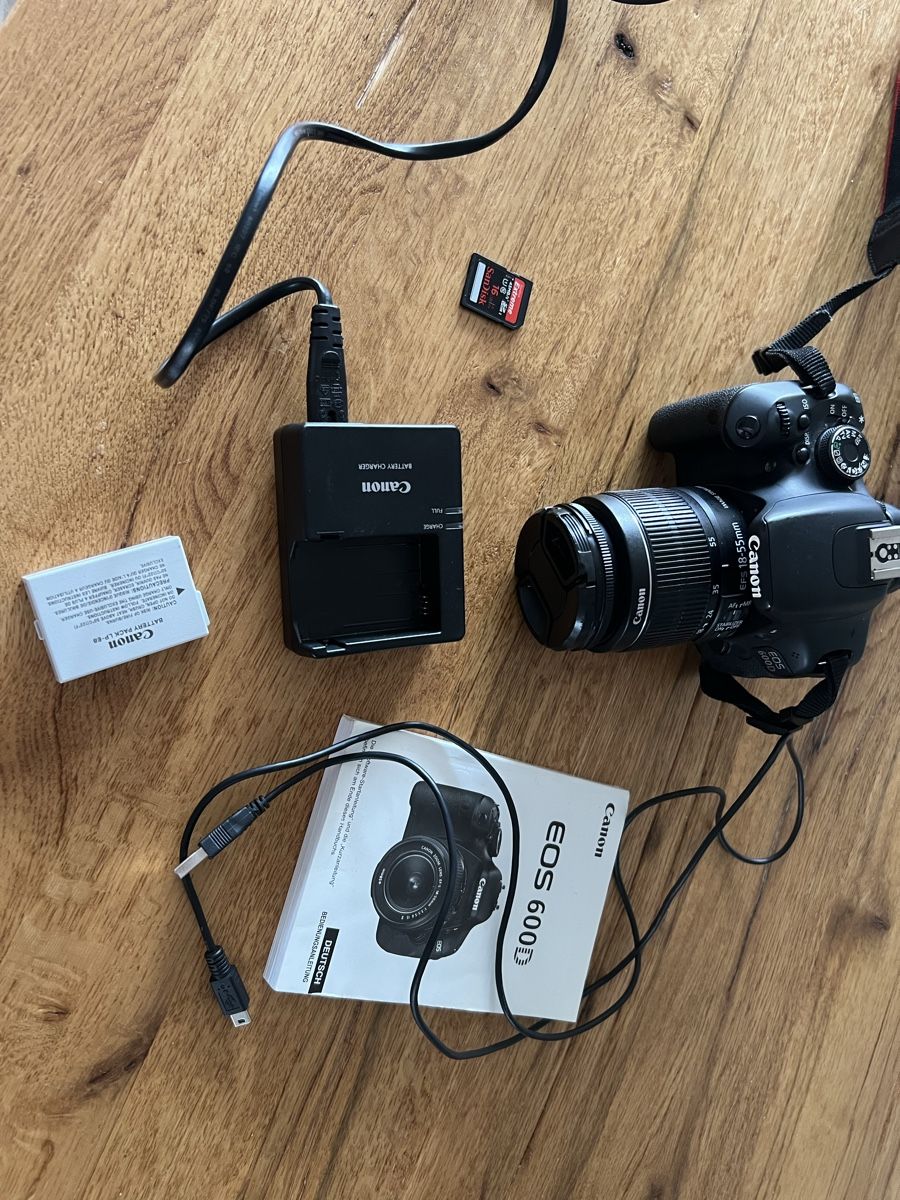 Canon Fotocamera: Spiegelreflexkamera Canon EOS 600D mit 18-55mm Objektiv – Usato da Ennetbürgen venduto da nat_8vld 7