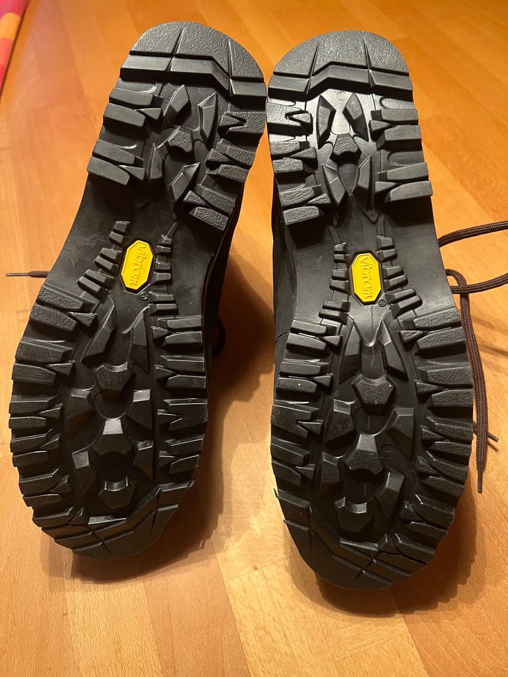 Meindl Scarpe da donna: Wanderschuhe Meindl, Damen, EU Gr 41 - Top Zustand – Usato da Winterthur venduto da mic_l98y 5