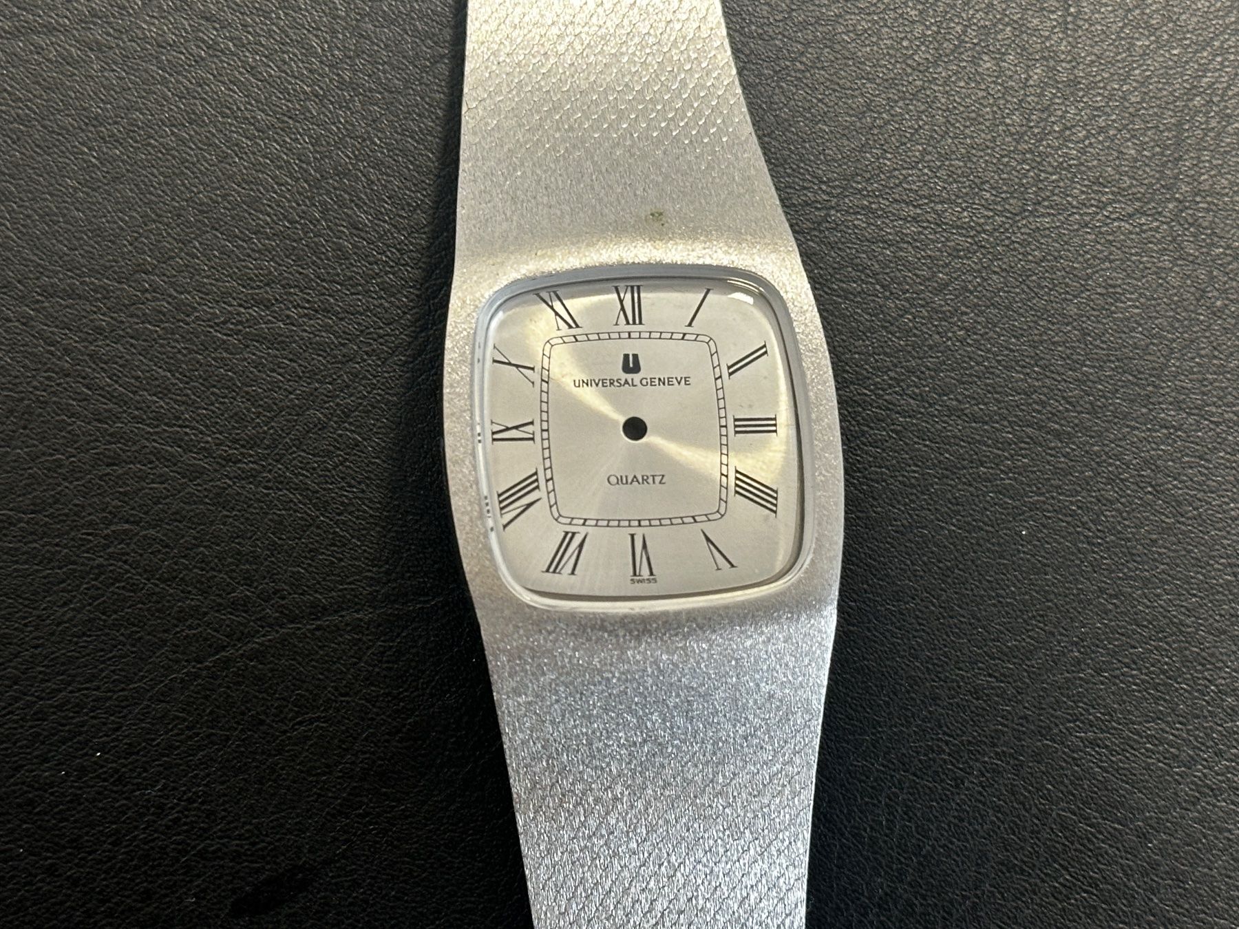 Universal Genève Orologi: Universal Geneve Cobra Gehäuse 742014 3573216 – Usato da Brüttisellen venduto da AlphaOmega05 1