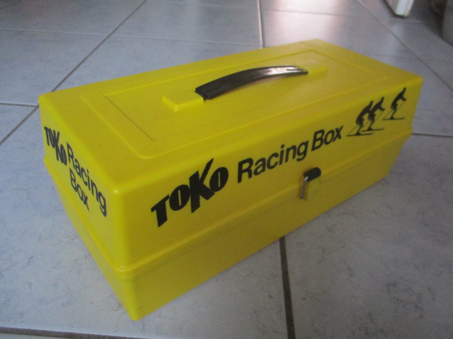Contenitori & Simili: TOKO Racing Box – Usato da Birsfelden venduto da alles-muss-raus