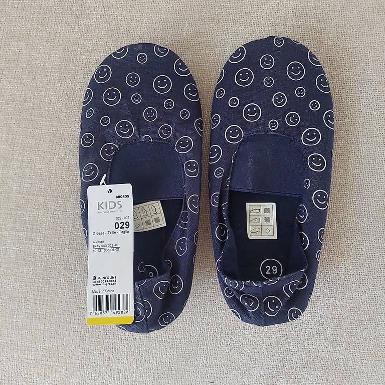 Scarpe per ragazzi: Kinder Turnschläppli / Gymnastikschuhe – Nuovo e nell'imballaggio originale da Winterthur venduto da Madamme-Rex