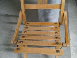 Ancienne chaise pour enfant Pliable