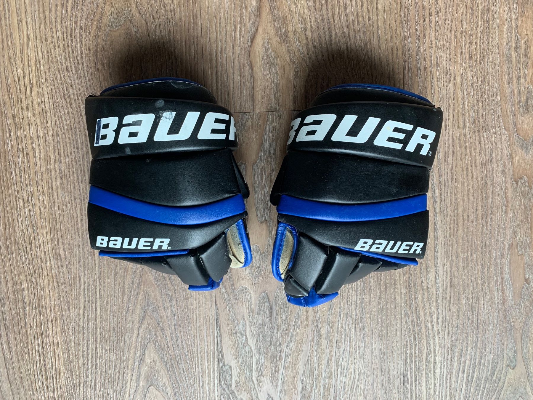 Handschuhe & Handstulpen: Bauer Eishockey Handschuhe – Gebraucht aus Illnau von VrbaDaniel14