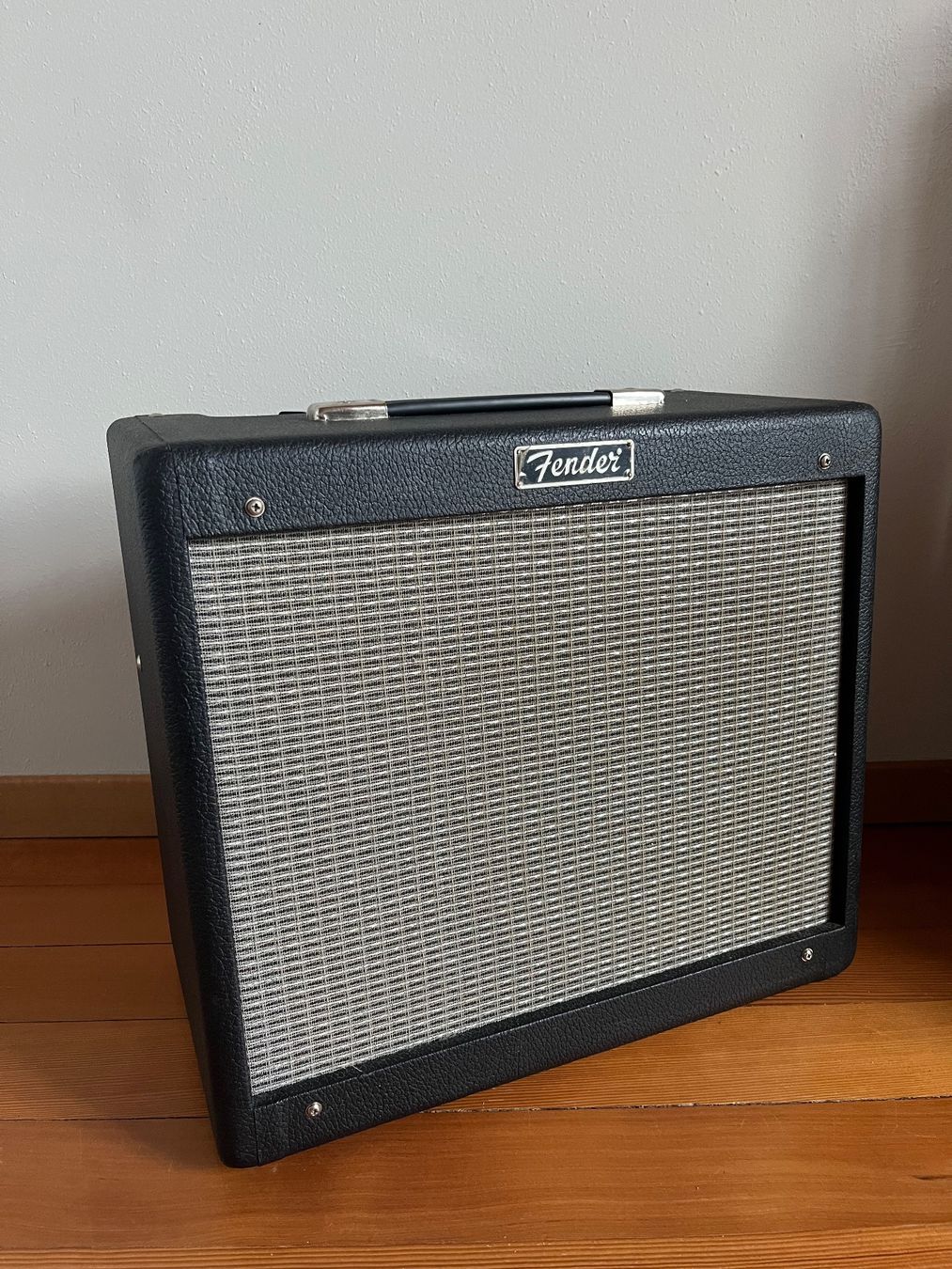 Fender Amplificateurs: FENDER BLUES JUNIOR USA – D'occasion à Tüscherz-Alfermée par foxman01