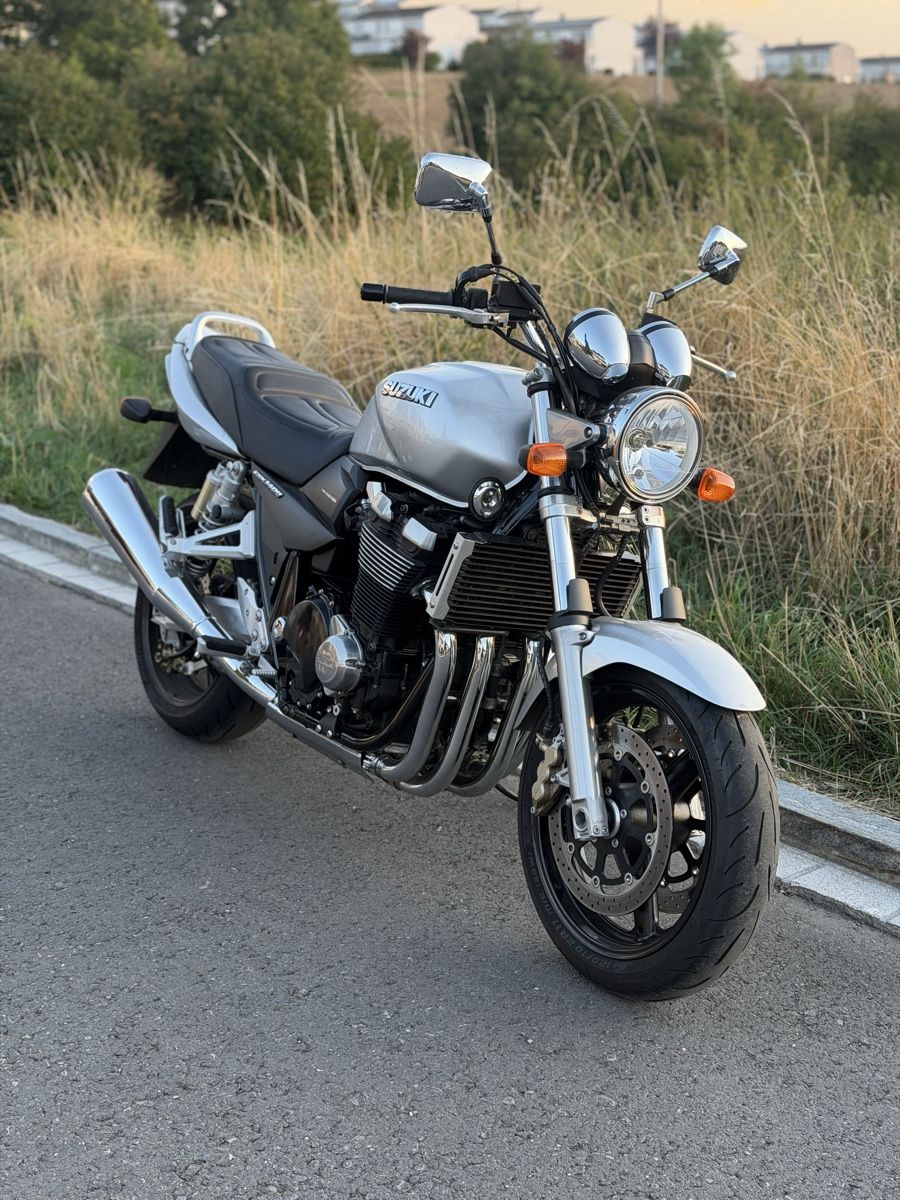 Suzuki Strasse: Suzuki GSX 1400   – Gebraucht aus Dietikon von dia_kp6t 2