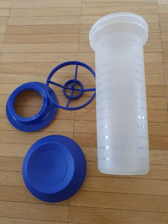 Tupperware Shaker/Mixer/Messbecher 700 ml (Gebraucht) in Laufenburg für ...