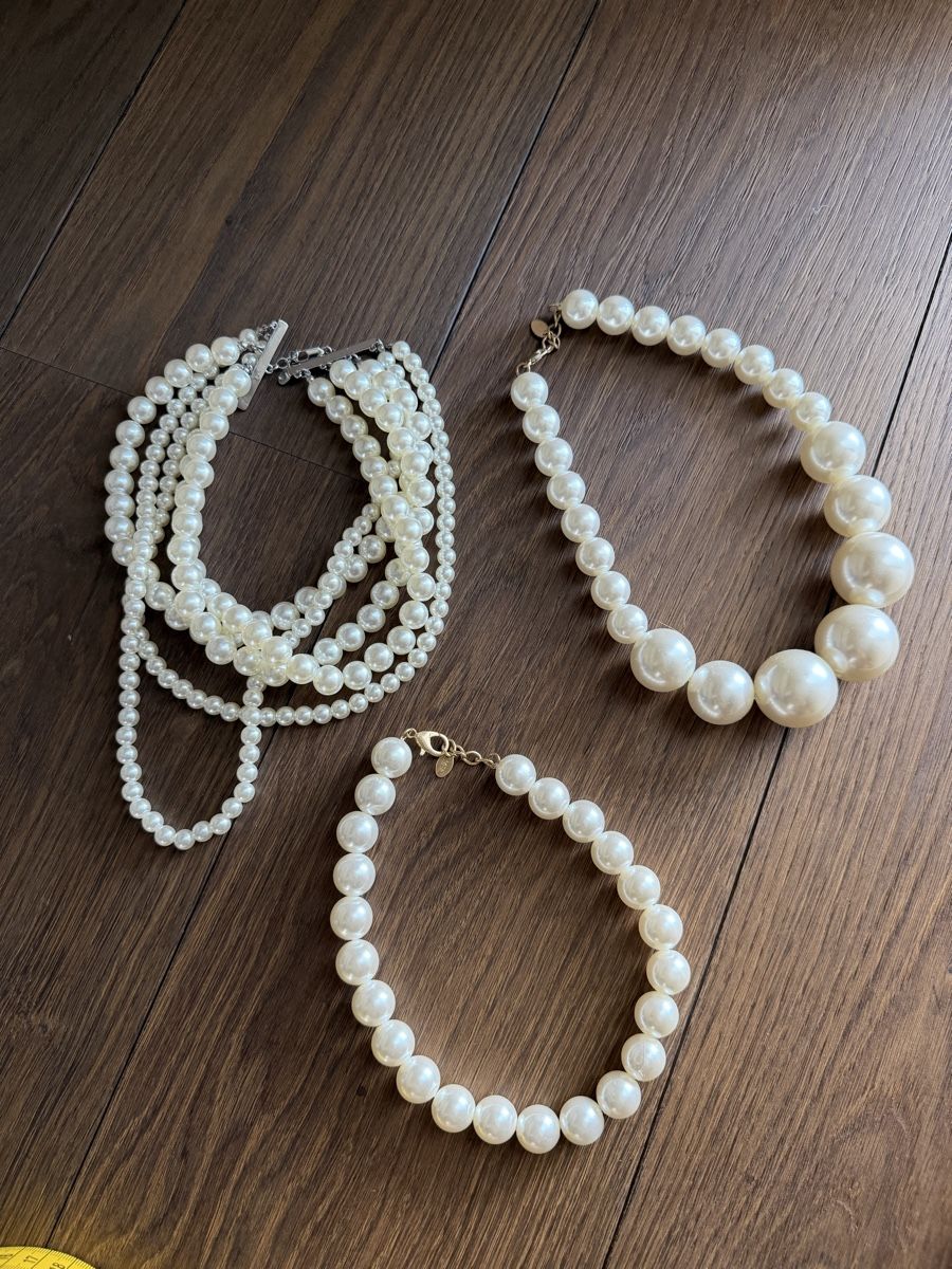 Perle (finte): ZARA Set mit 3 Halsketten mit Perlen, Modeschmuck – Nuovo (secondo la descrizione) da Maur venduto da my_private_sale