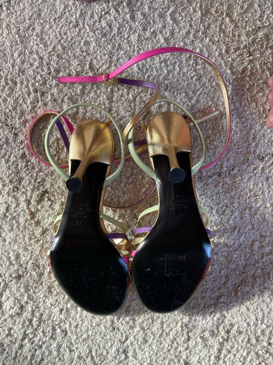 Valentino Scarpe da donna: Valentino heels 36 – Usato da Pfäffikon SZ venduto da MarieEdh 2