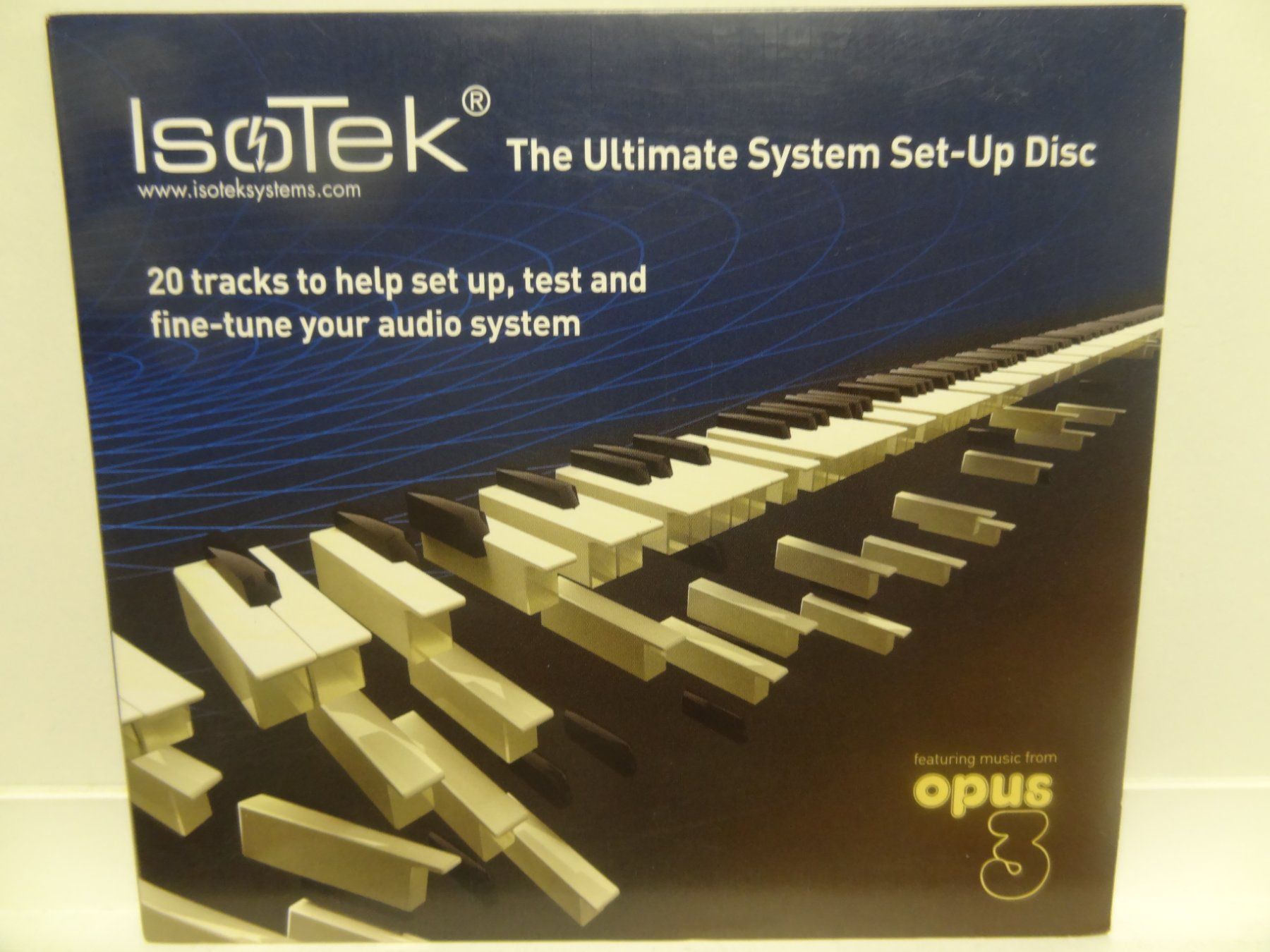 CD: Isotek Ultimate System Set-Up Disc Audio CD 20 Tracks neu... – Usato da luzern venduto da musicandart