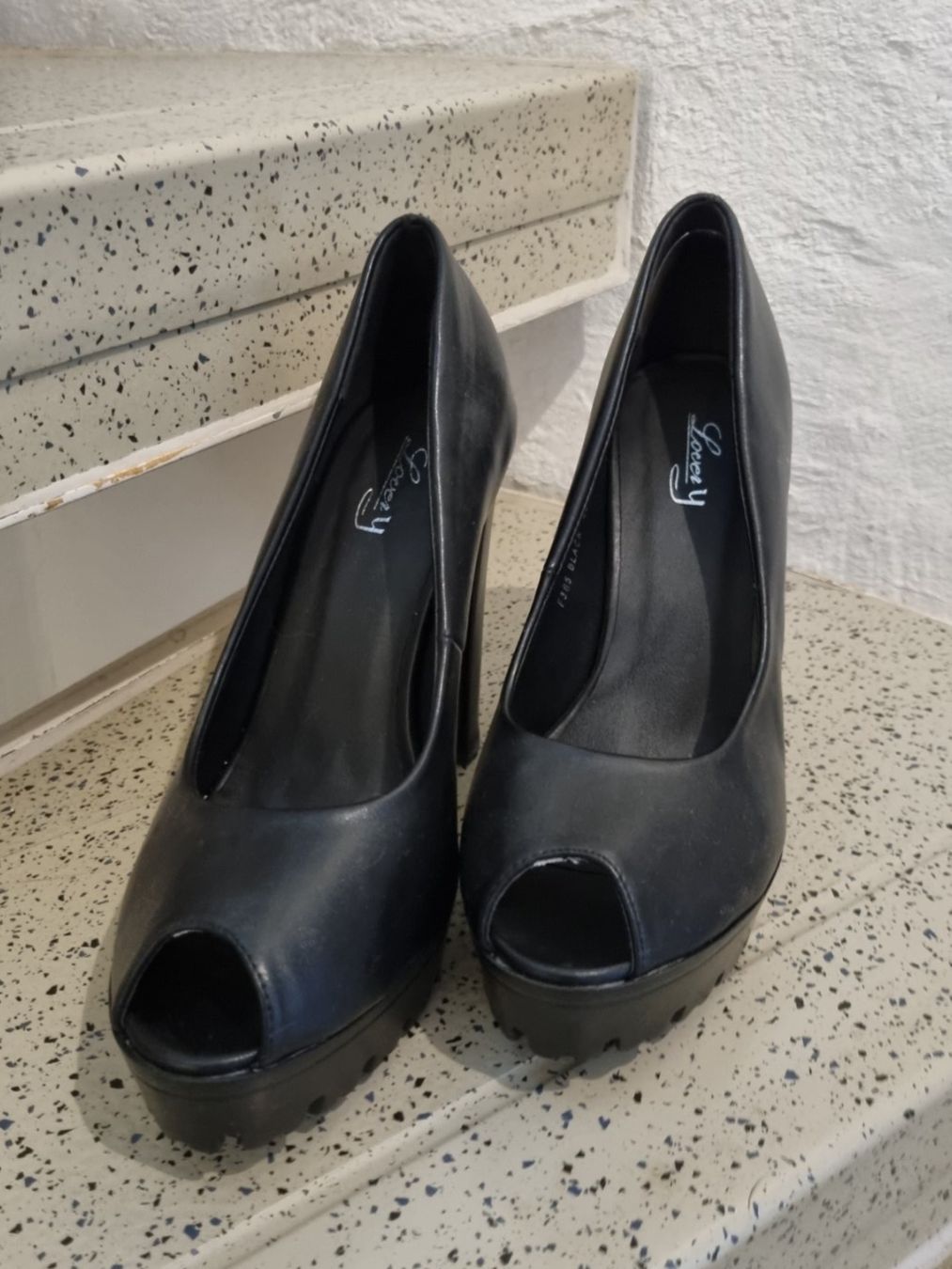 Scarpe da donna: Schuhe,  Pumps Gr. 40 neu – Nuovo (secondo la descrizione) da Geroldswil venduto da Agapanthus22 1