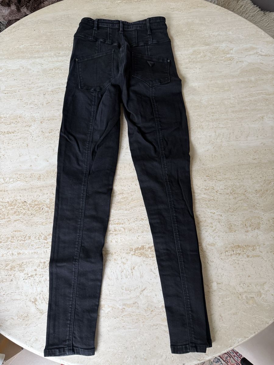 Guess Jeans: Guess Jeans – Usato da Kreuzlingen venduto da nik_d2fj 2