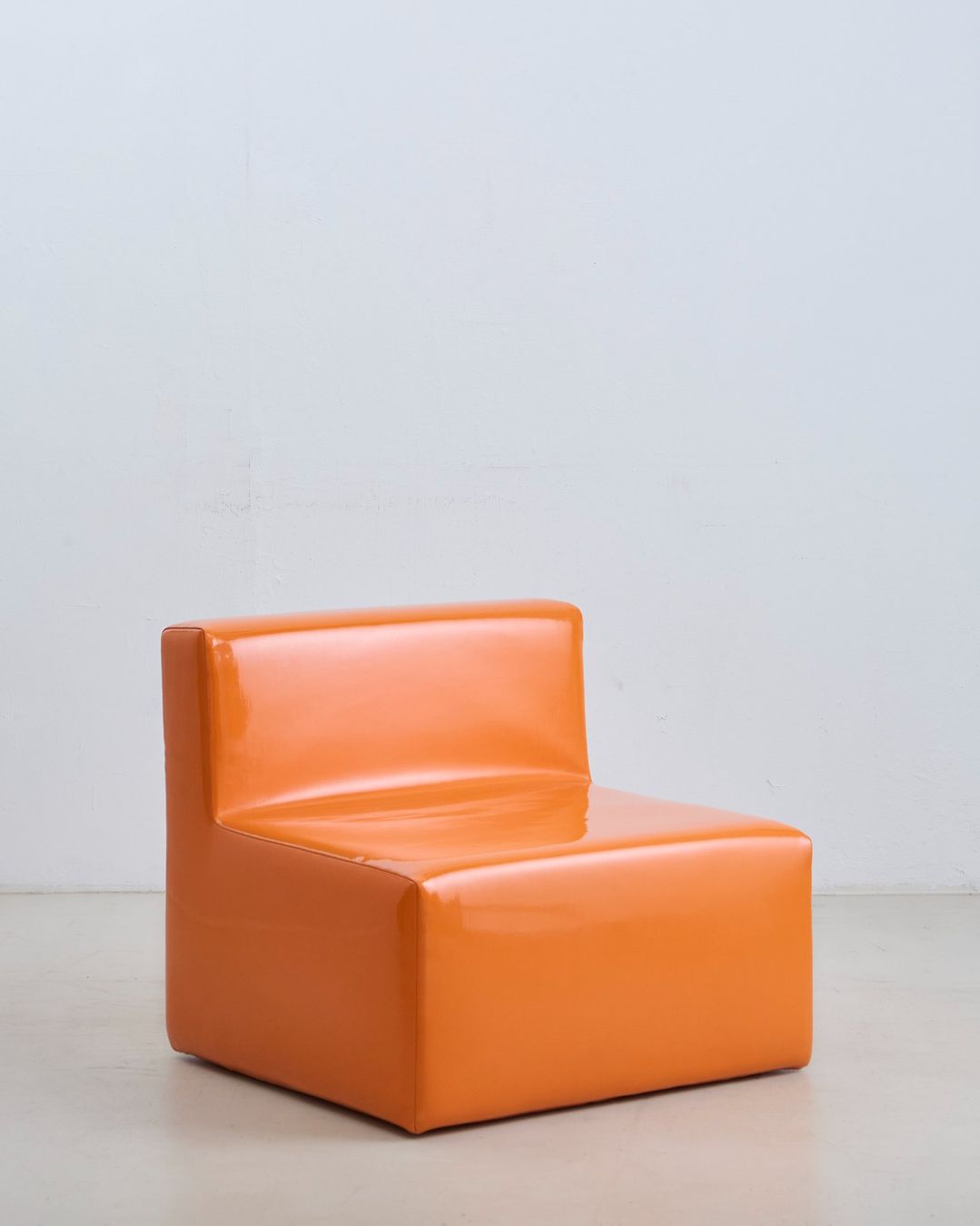 Living Divani Poltrone: Designersessel ''Cabrio'' von Living Divani – Usato da Zürich venduto da kioskio_zh 2