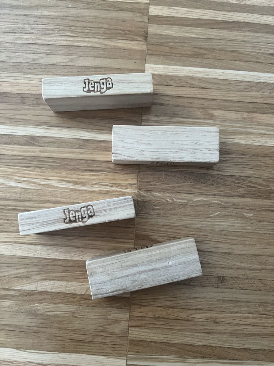 Giocattoli: Jenga - 5 Einzelteile zu verkaufen – Usato da Mollis venduto da sarasii 2