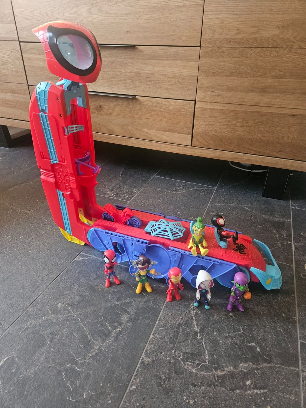 Giocattoli: Spidey Bus mit Figuren – Usato da Effretikon venduto da LittleFamily 1