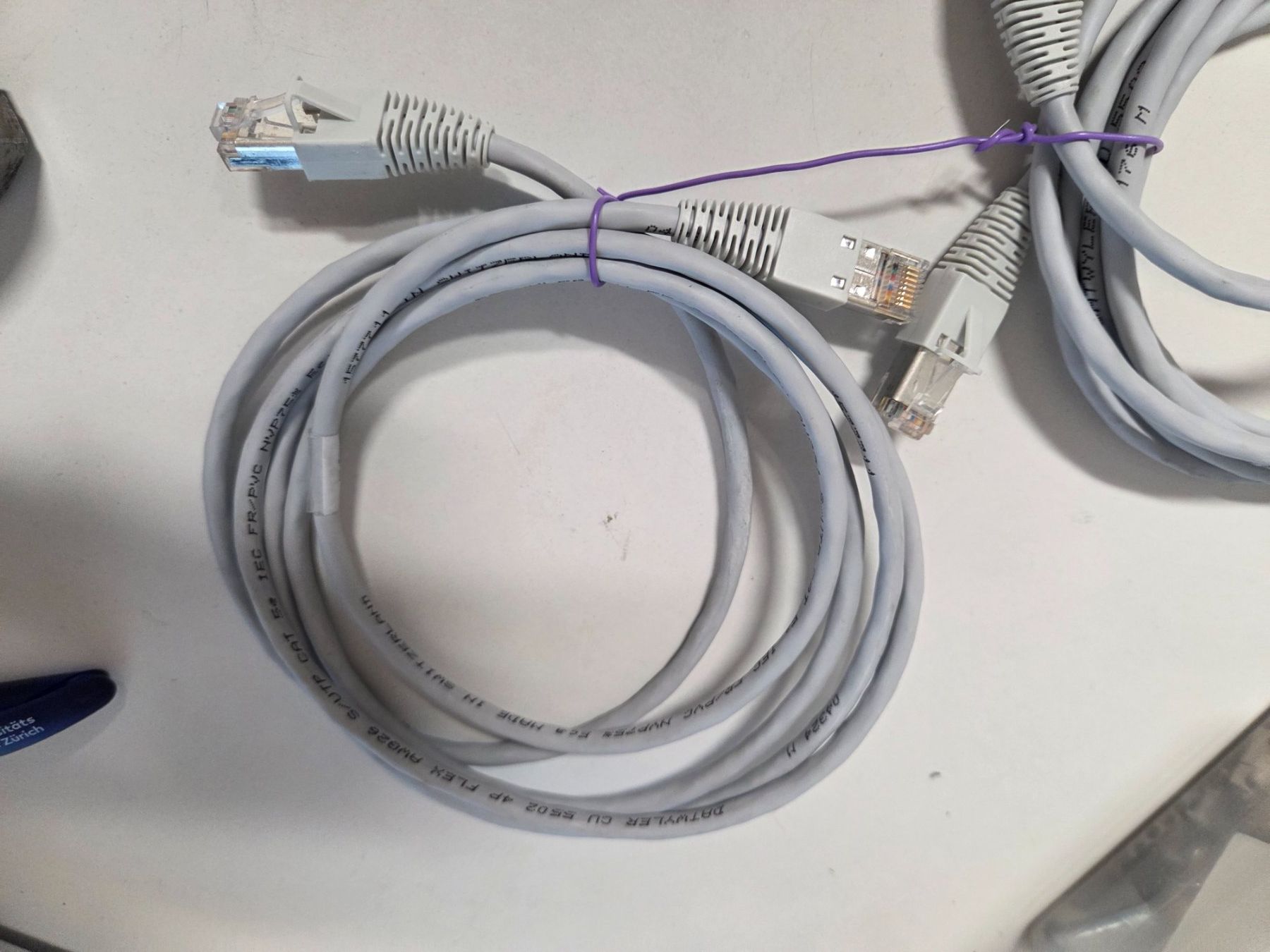 Dätwyler Câbles: Netzwerkkabel Patchkabel Cat5 e kat5 e Rj45 UKV 2m 5502 – D'occasion à Zürich par Alibaba1234