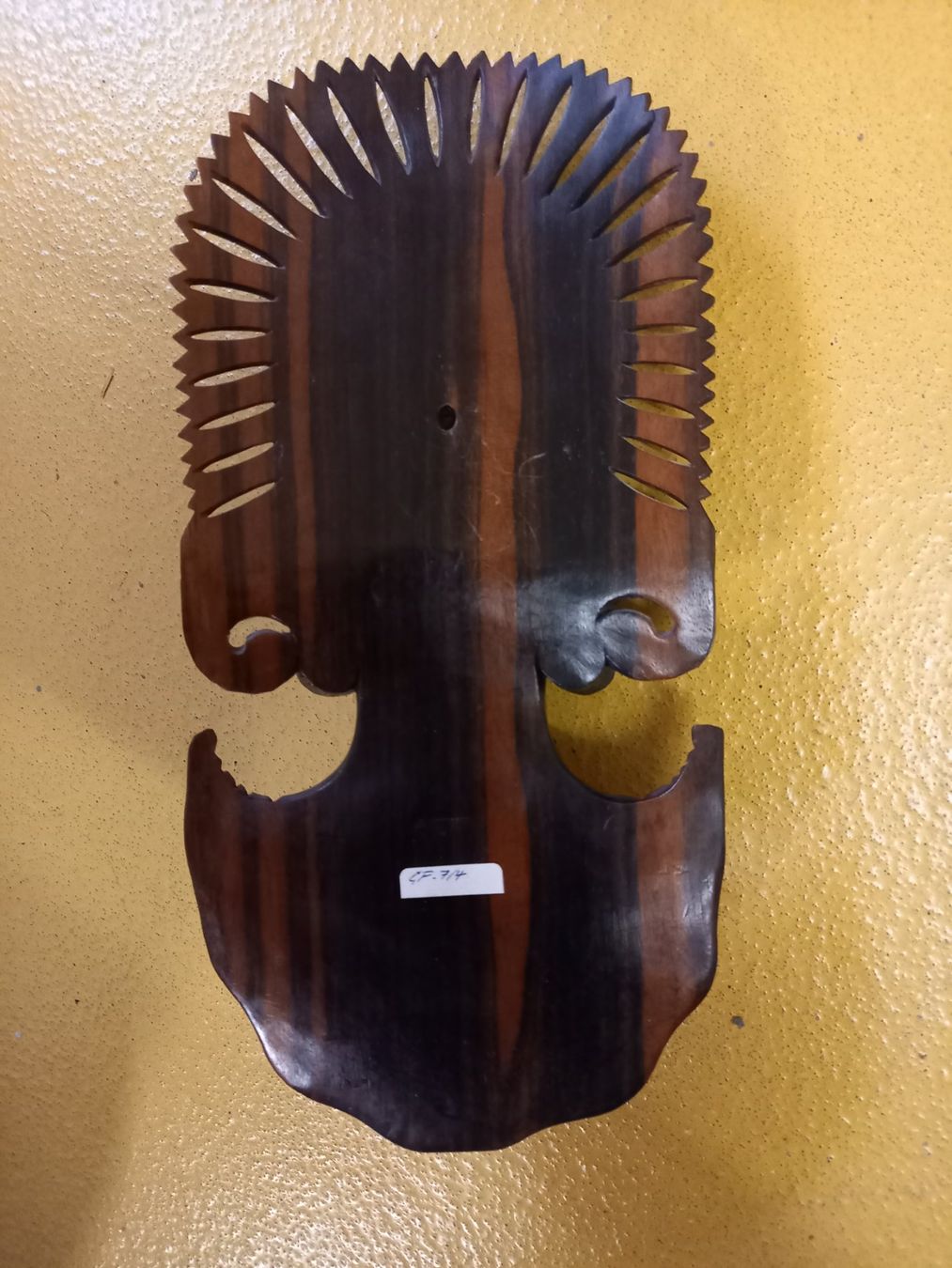 Masken: Maske – Gebraucht aus Biglen von BrockenhausGruenspan 1
