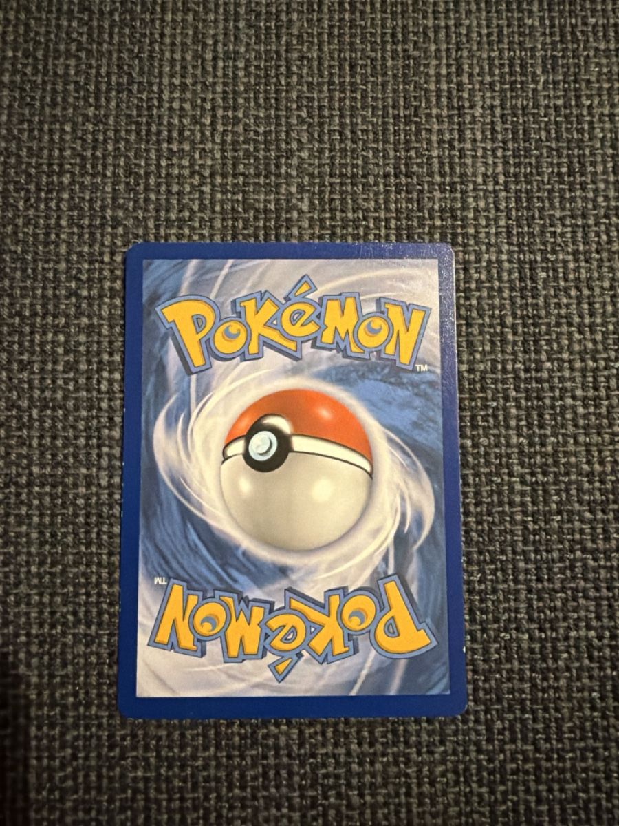 Pokémon Carte collezionabili: Carte Card Pokémon Pikachu FR 2019 – Usato da Genève venduto da Vallva 1