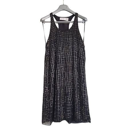 Robe noire à perles tubulaires – Taille 40 CH, 42 FR