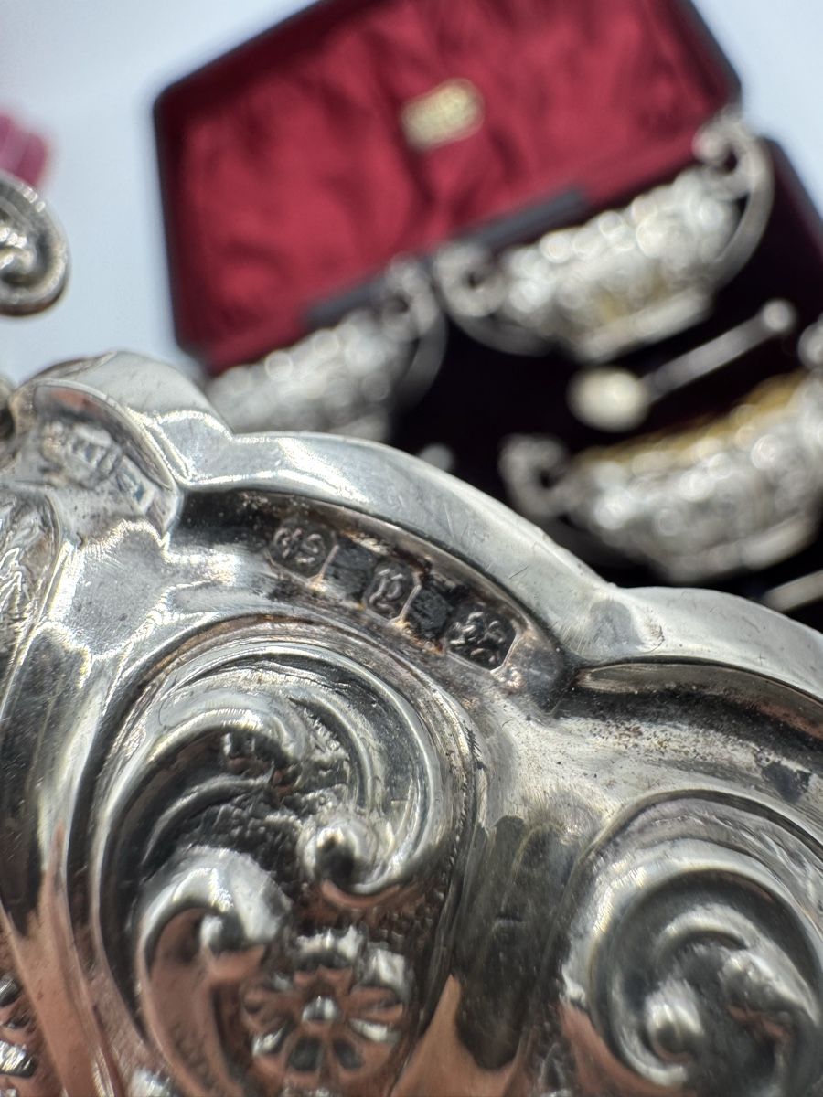 Tazze: Ensemble ancien en argent – Usato da Vésenaz venduto da Angela.C3 4