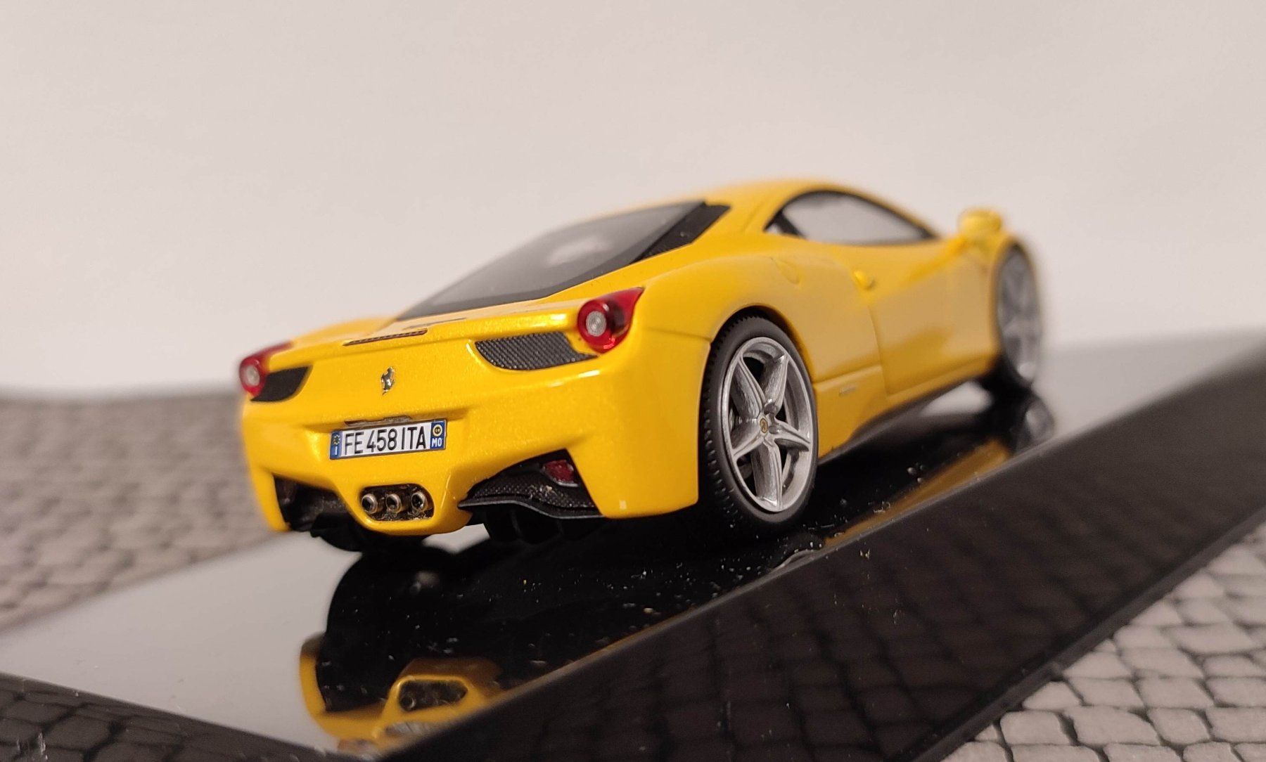 Ferrari Modellini d'auto: Ferrari 458 Italia – Nuovo e nell'imballaggio originale da Flawil venduto da Imperiosud 2