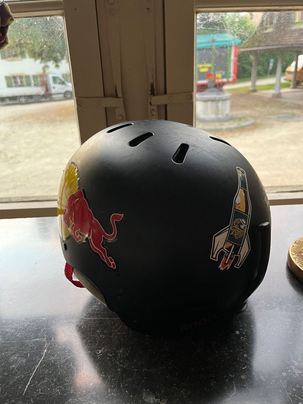 Helme: Casque vélo/BMX/ski - Red Bull – Gebraucht aus Erlach von migdep985 4