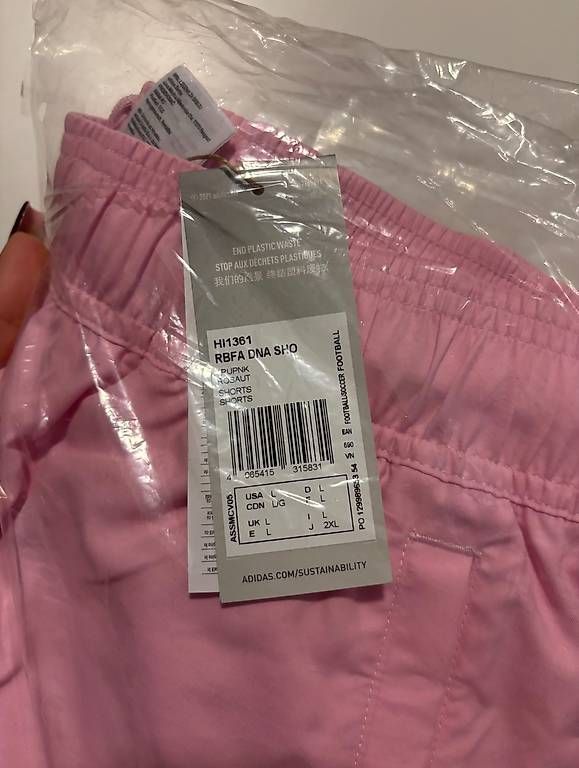 Adidas Pantaloni: SHORTS ADIDAS RBFA DNA – Nuovo (secondo la descrizione) da Solduno venduto da dim_jg6k 1
