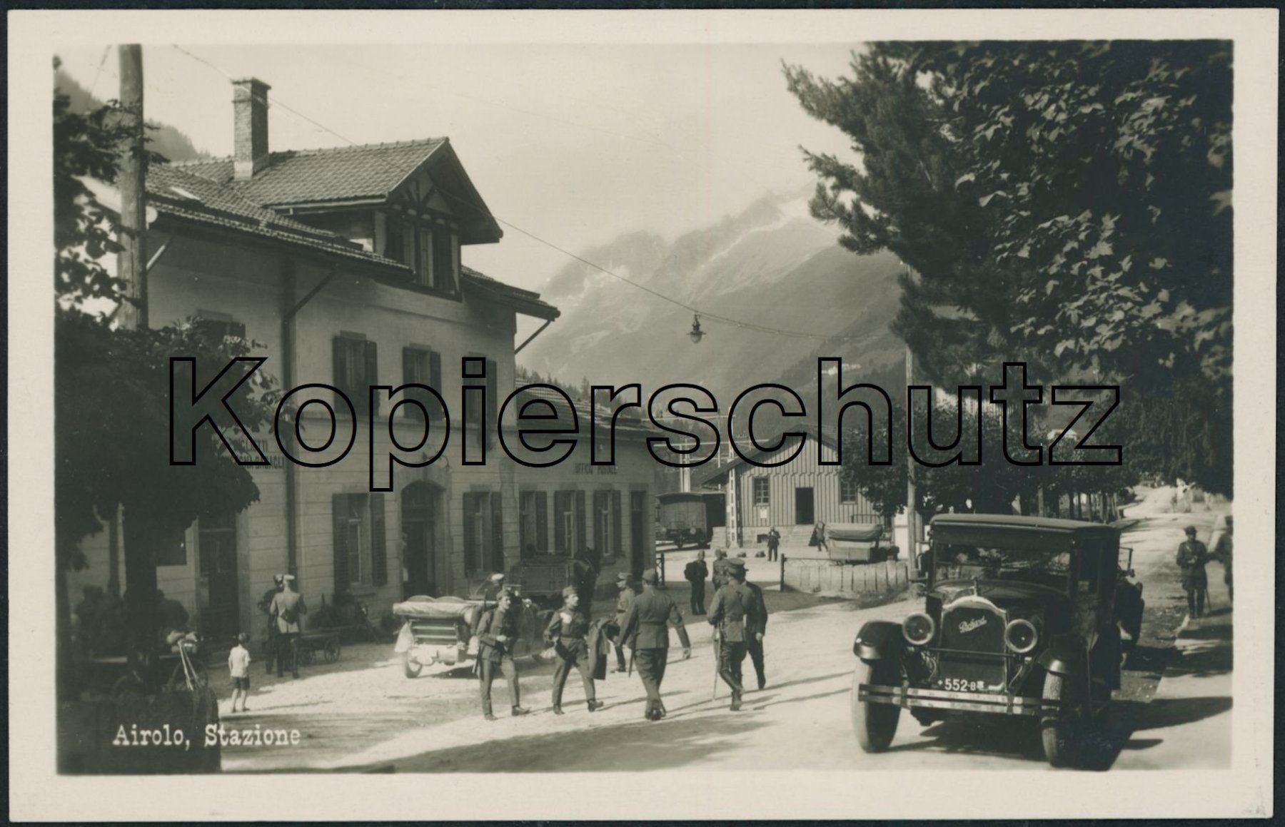 Cartoline postali: TI Airolo - Bahnhof - Bahn - Auto - Packard – Nuovo (secondo la descrizione) da Schindellegi venduto da leecollect