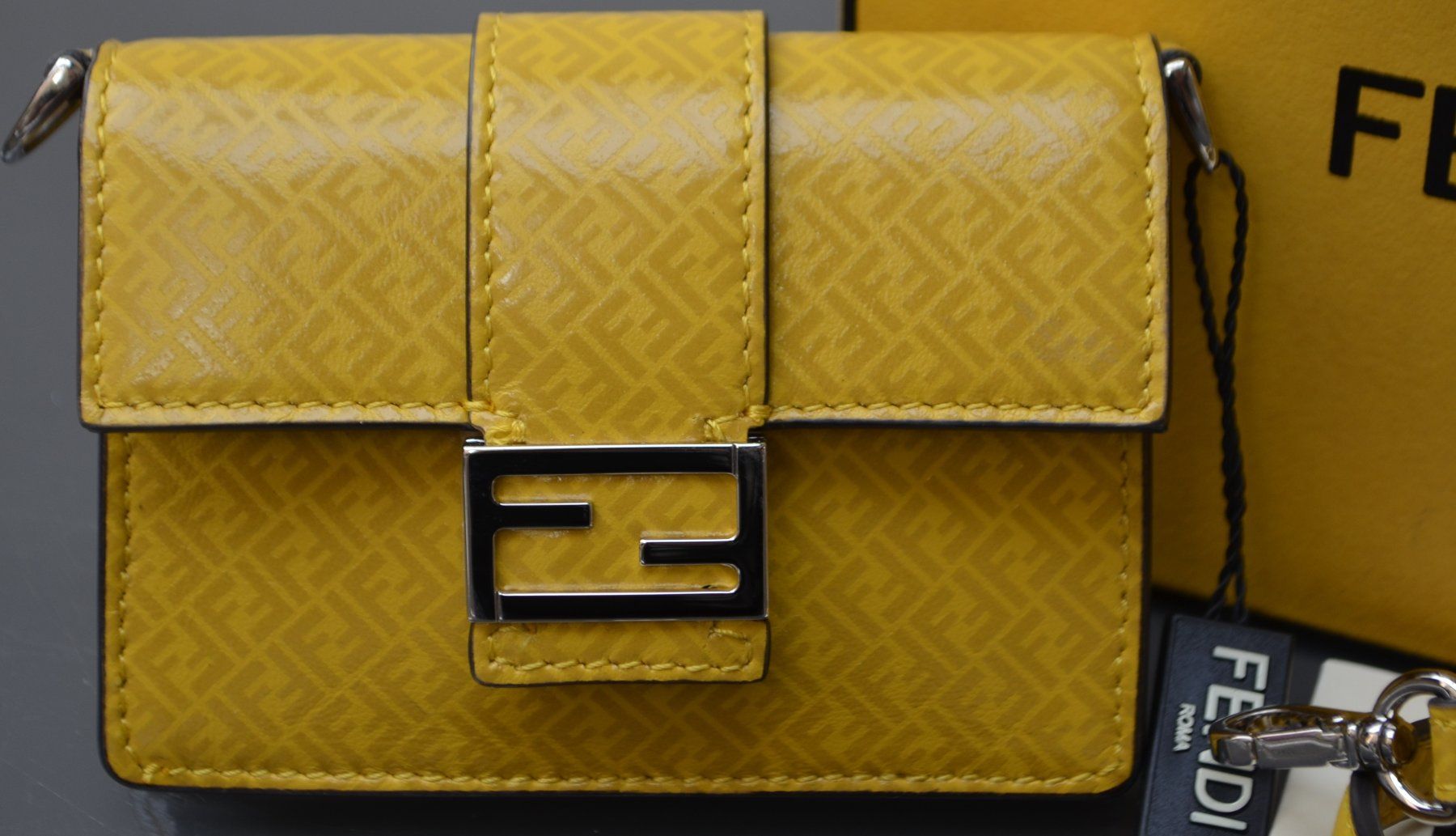 Fendi Sacs: Fendi Micro FF Tasche /  sac – Neuf avec emballage d'origine à Collonges par Auganien 2