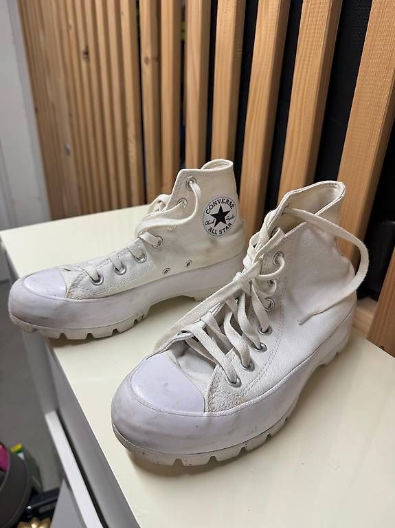 Scarpe da donna: Converse Damen Schuhe – Usato da Rotkreuz venduto da LoriLori