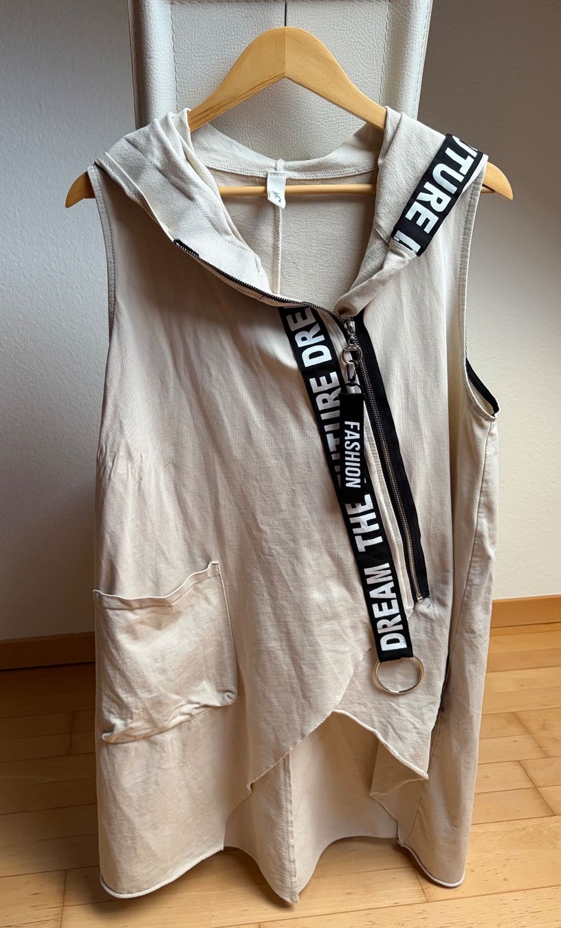 Gilet & Giacche senza maniche: 158C Oversized Gilet Gr.M/L – Usato da Unterägeri venduto da Jutka_04 1