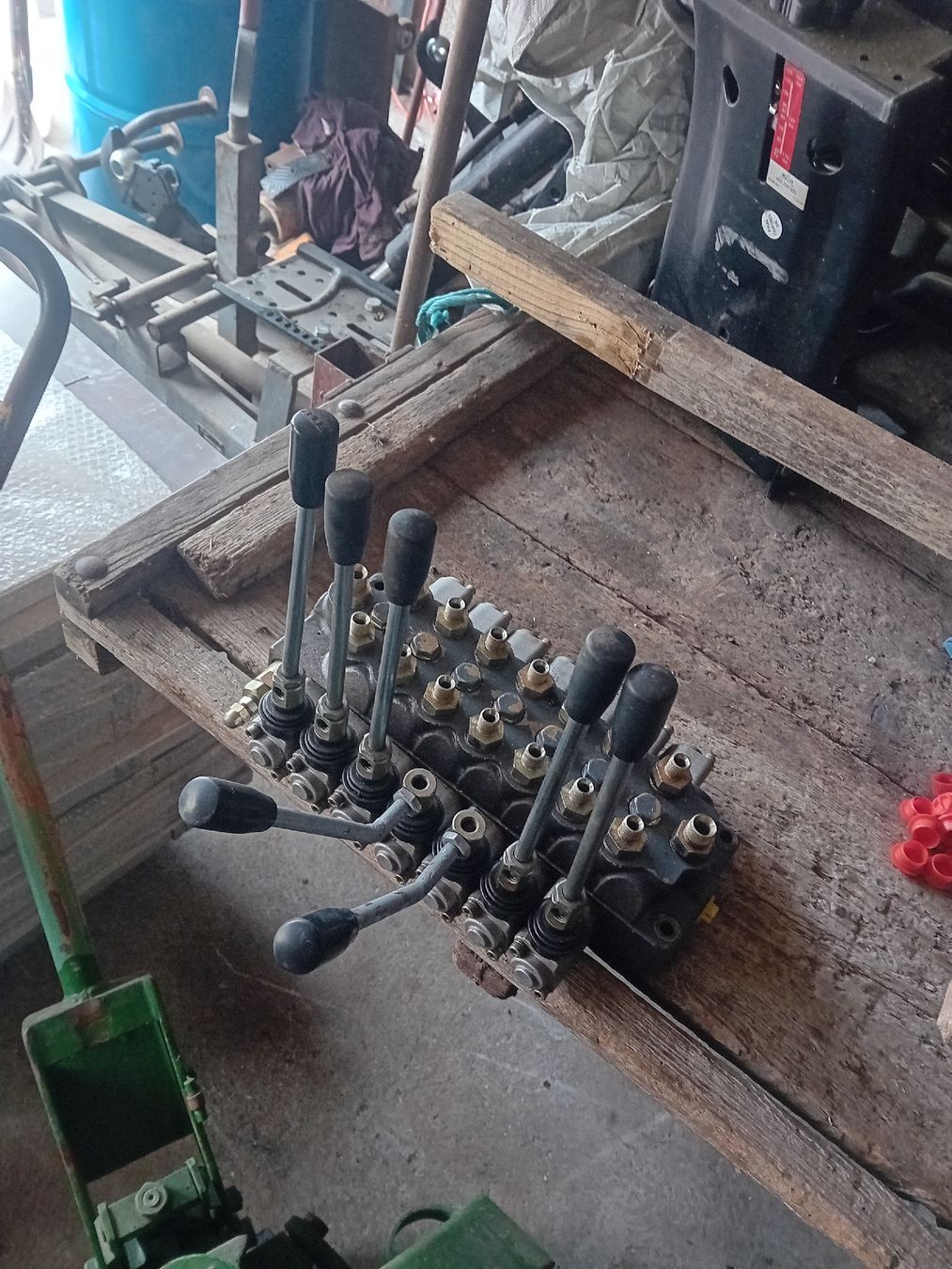 Tutte le macchine: Ventilblock Mistkran Holzkran Forstkran – Usato da Signau venduto da urs_tfn2 1
