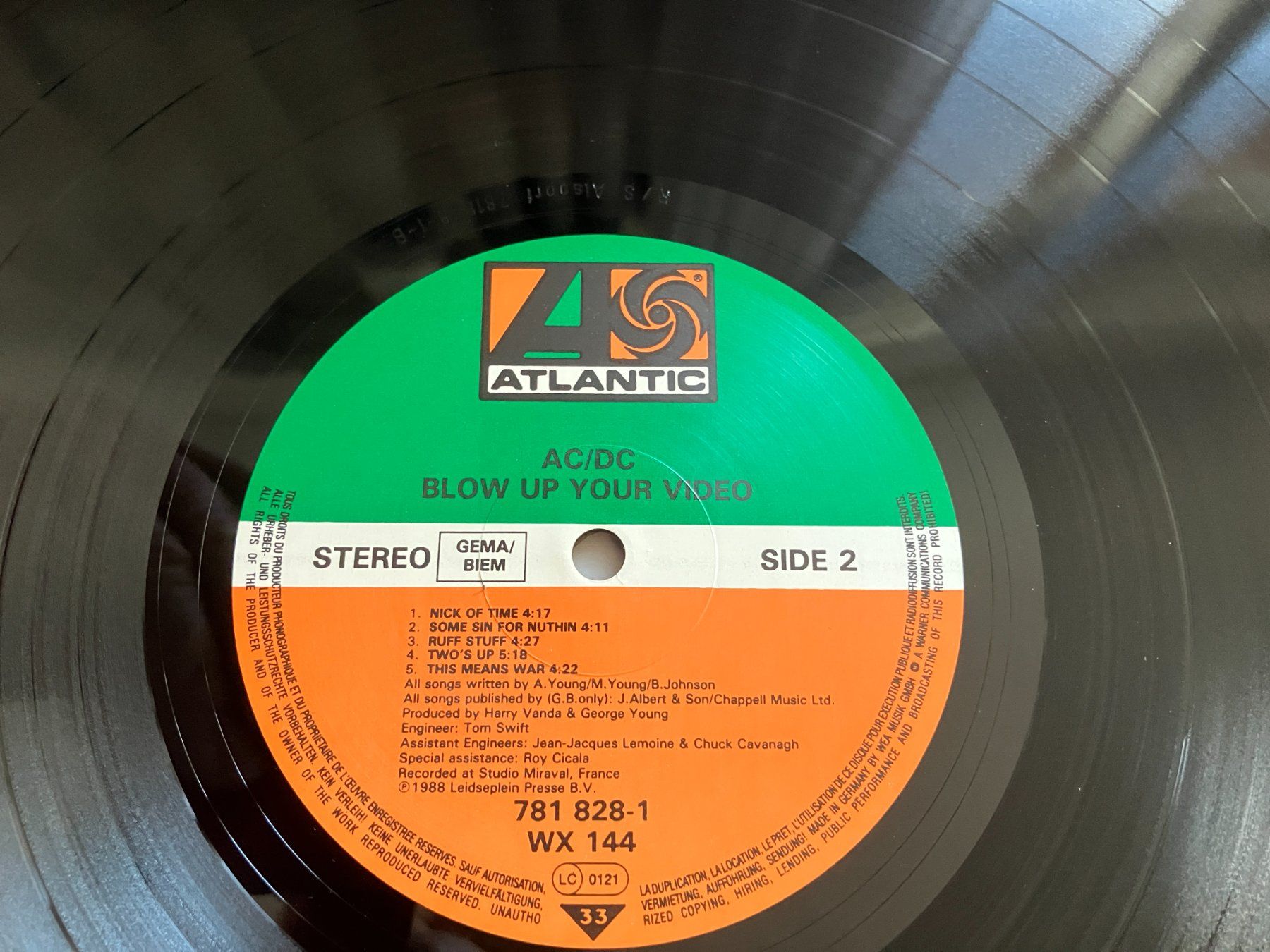 Vinyles: AC/DC – D'occasion à Aarwangen par Jukebox3 7