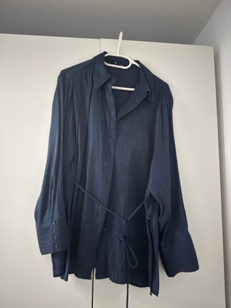 Zara Hemd Bluse Gr. M Dunkelblau, Elegant für den Herbst!