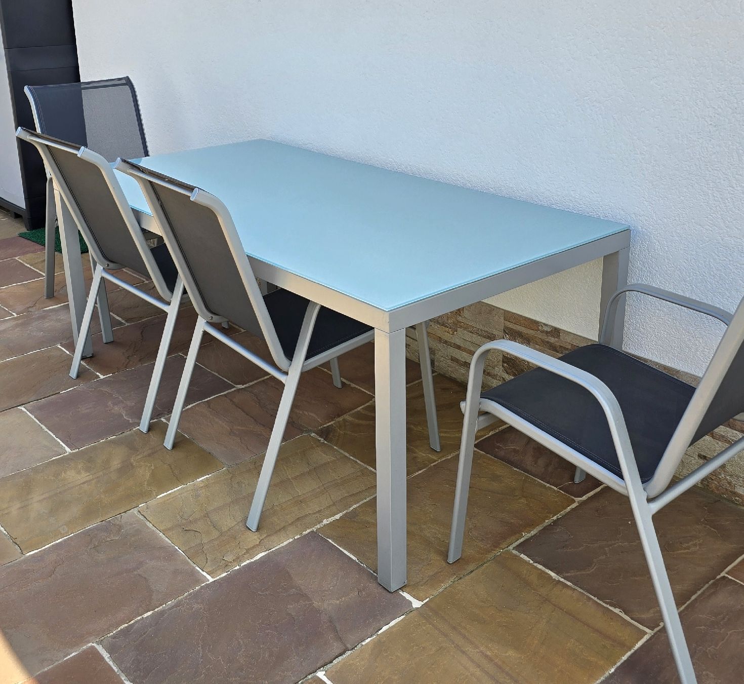 Set di tavolo e panche: Glastisch Set mit 4 Stühlen, Alu/Textil – Usato da Möhlin venduto da Atdiego76 2