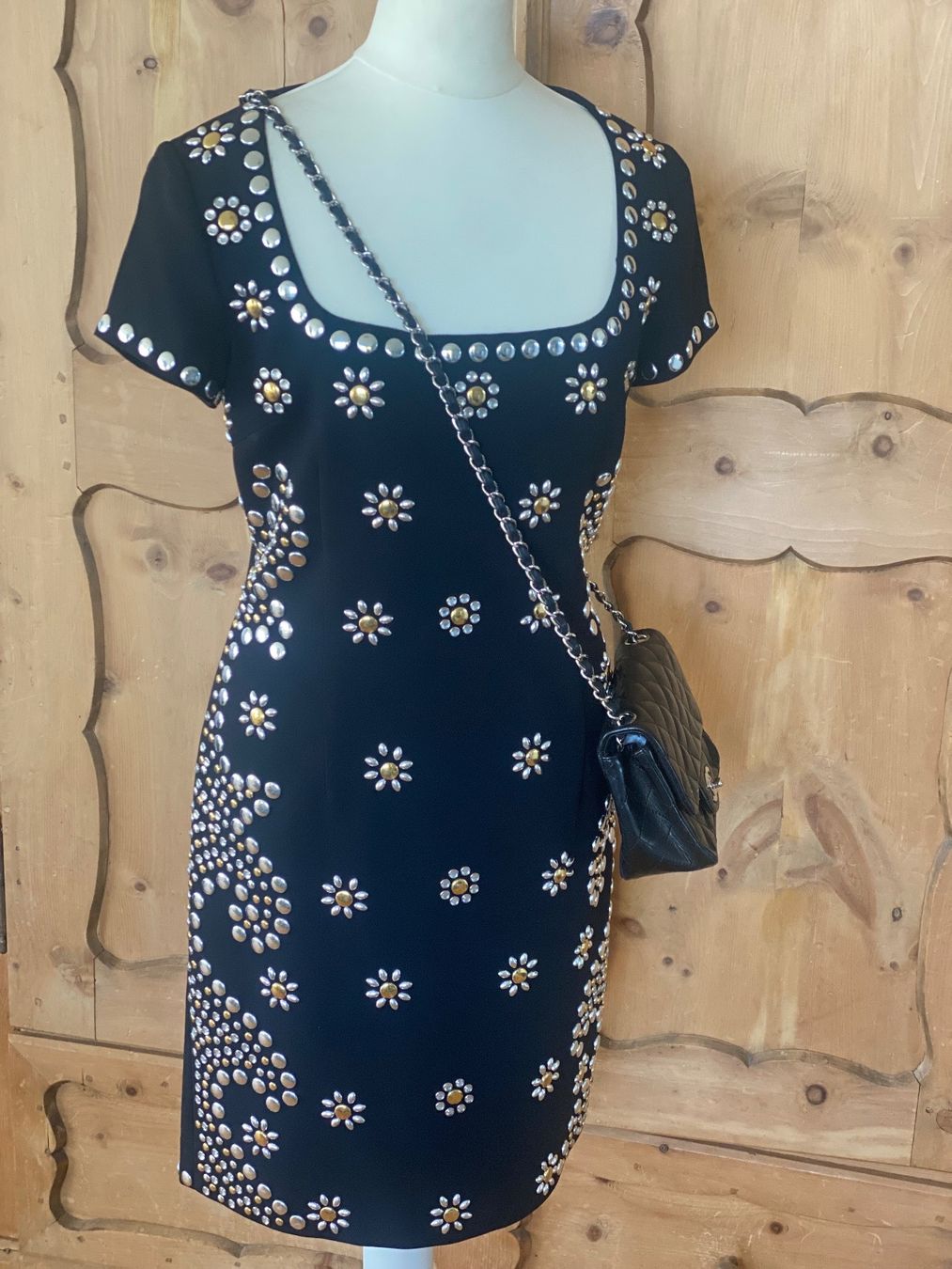 Moschino Vestiti: Moschino Etuikleid – Usato da Uster venduto da Charis5 2